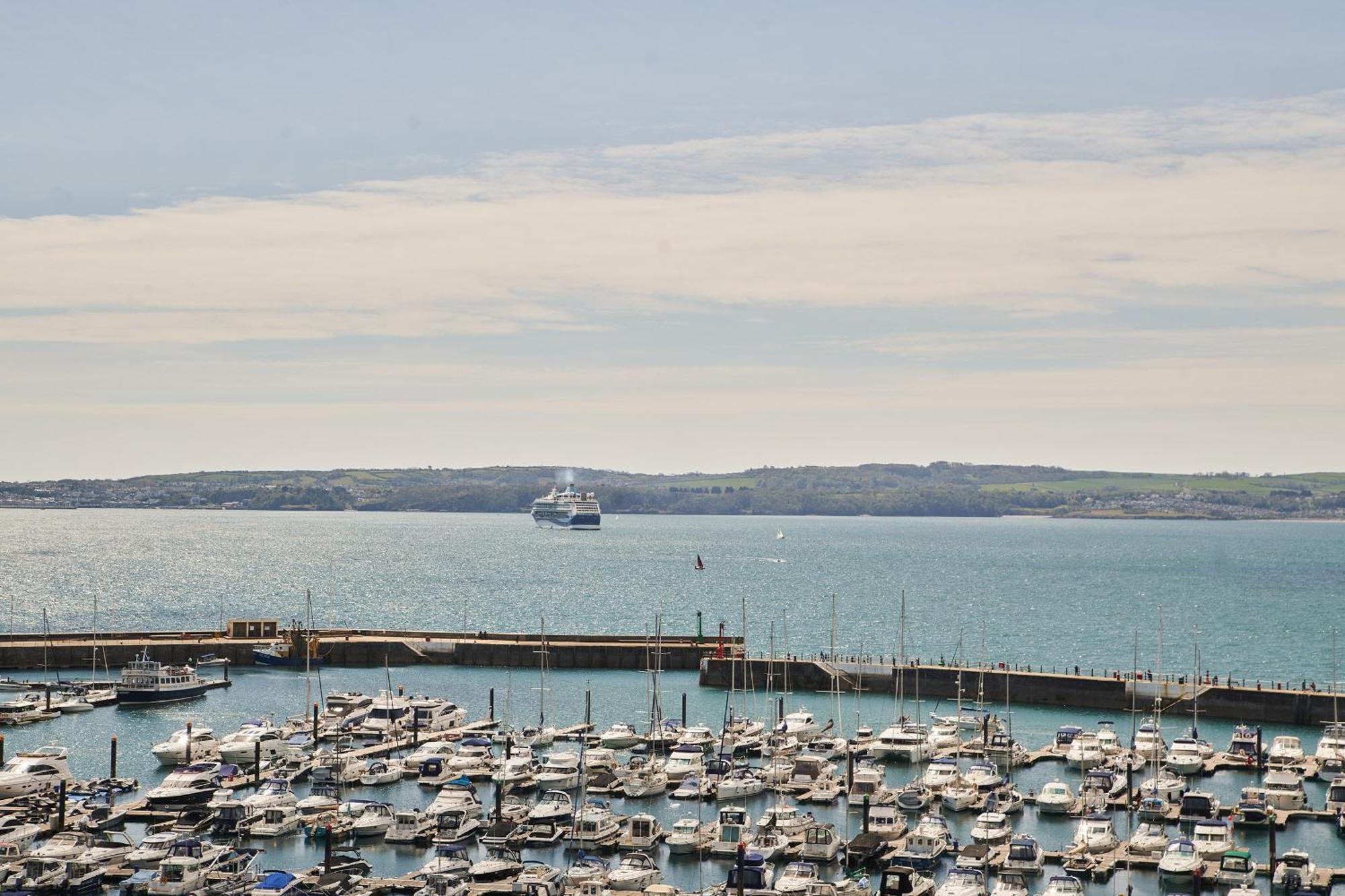 The Moorings - Stylish Duplex Apartment On Torquay Harbourside Bagian luar foto