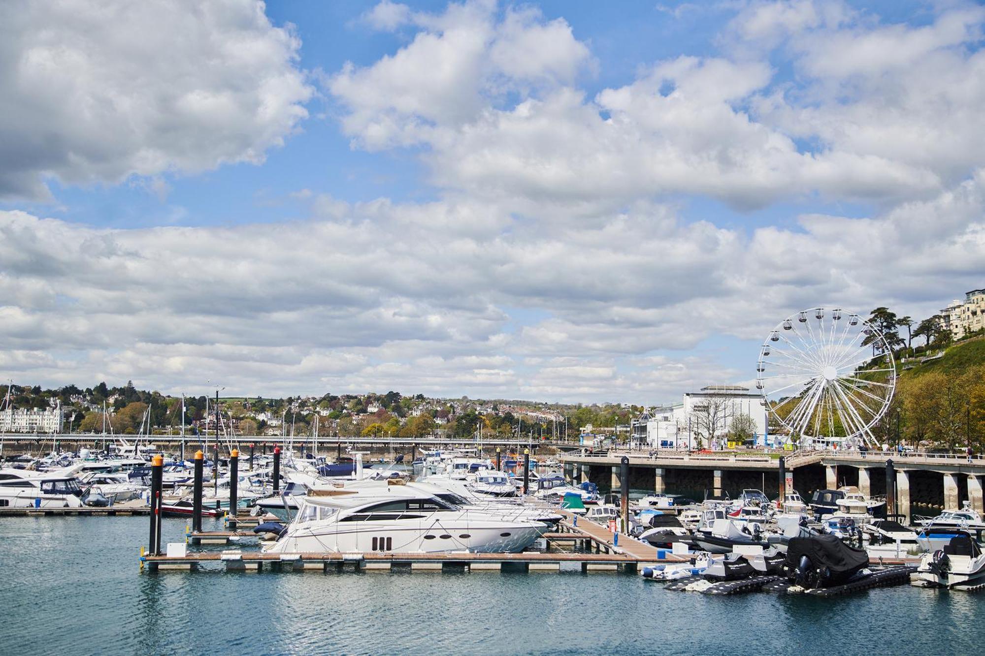The Moorings - Stylish Duplex Apartment On Torquay Harbourside Bagian luar foto