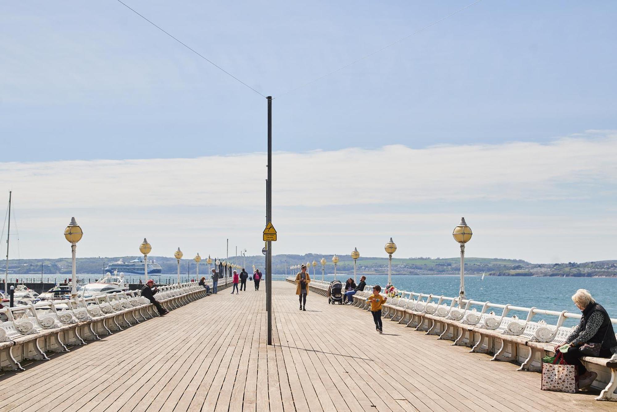 The Moorings - Stylish Duplex Apartment On Torquay Harbourside Bagian luar foto